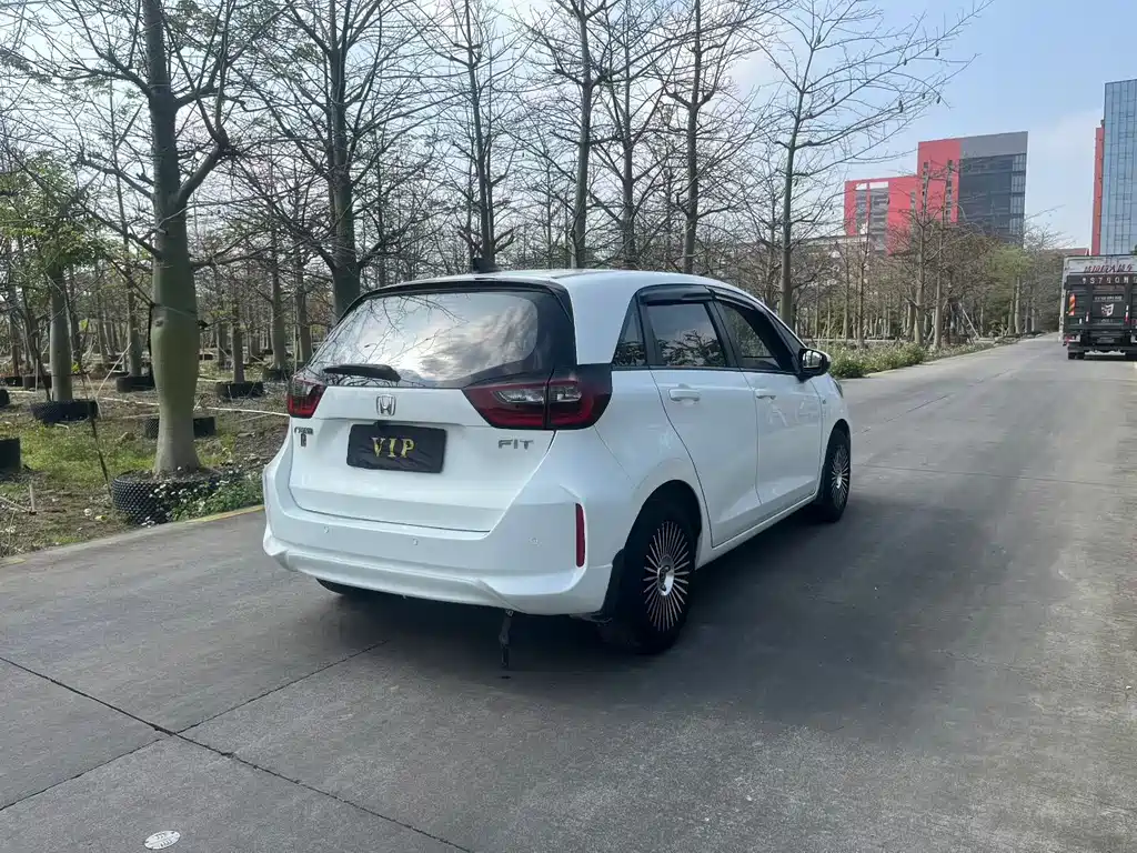 Fit 2021 1.5L CVT tide version купить на сайте DeffCars