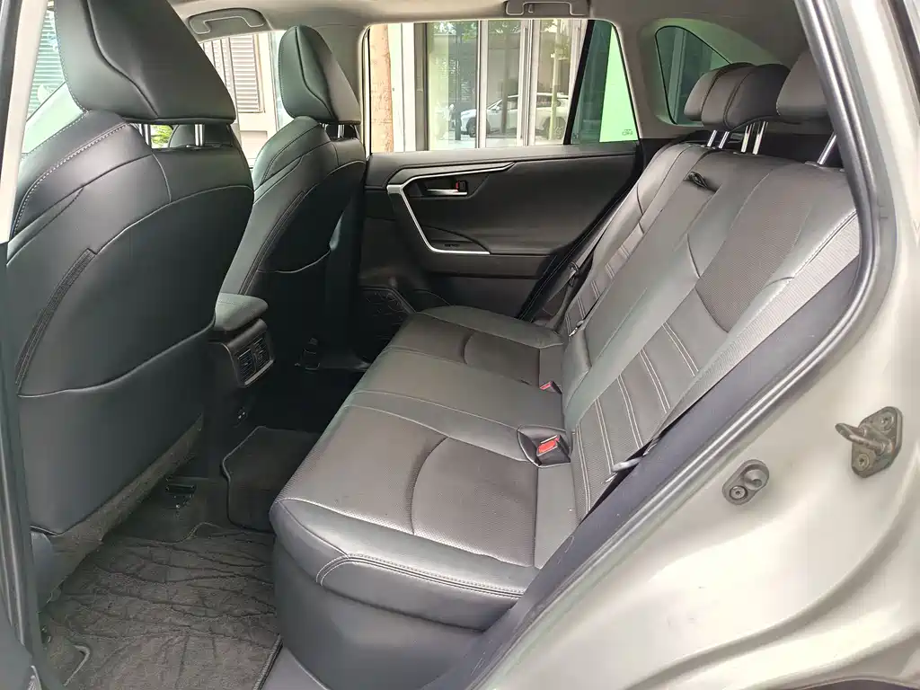 Wilanda 2022 Dual Engine 2.5L E-CVT Two-wheel Drive Premium Edition купить на сайте DeffCars