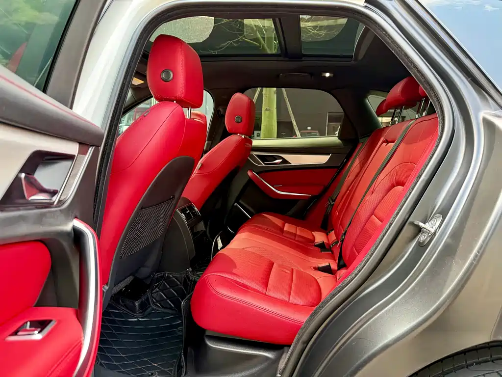 Jaguar F-PACE 2021 250PS R-Dynamic S купить на сайте DeffCars