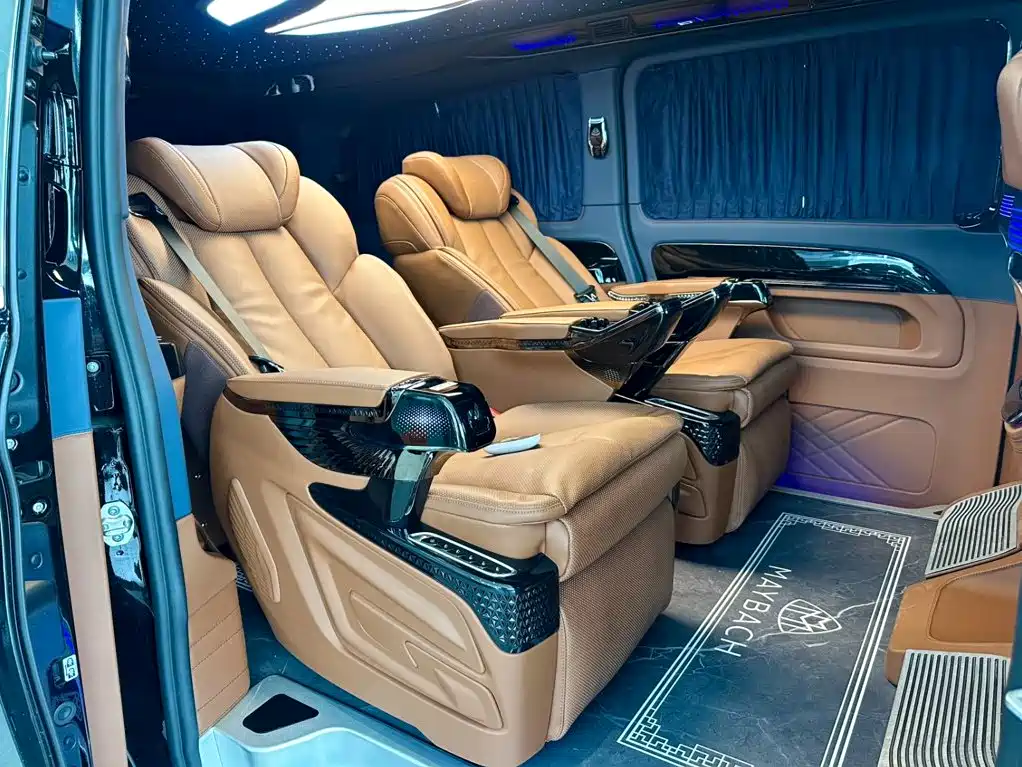 Vito 2024 2.0T Business Edition 7-seater купить на сайте DeffCars