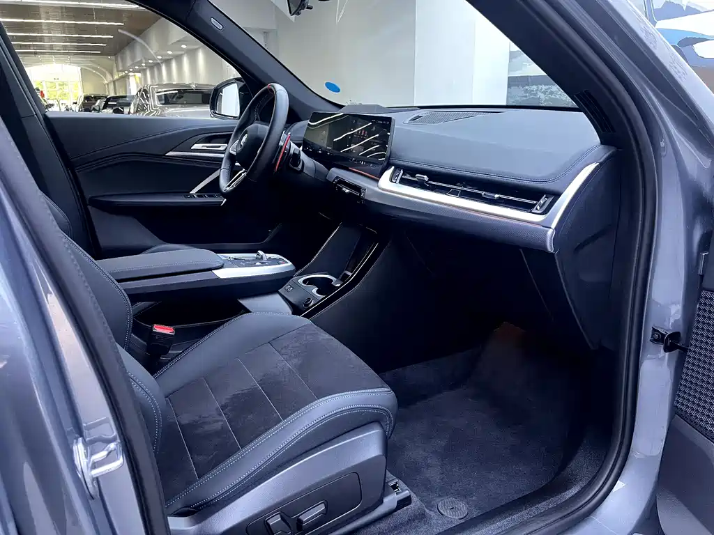 BMW X1 M35Li 2024 M35Li купить на сайте DeffCars