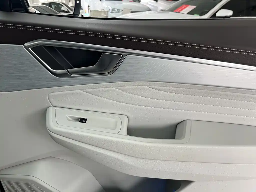Lanjing 2022 380TSI four-wheel drive luxury Jiajing Edition Pro 6 seats купить на сайте DeffCars