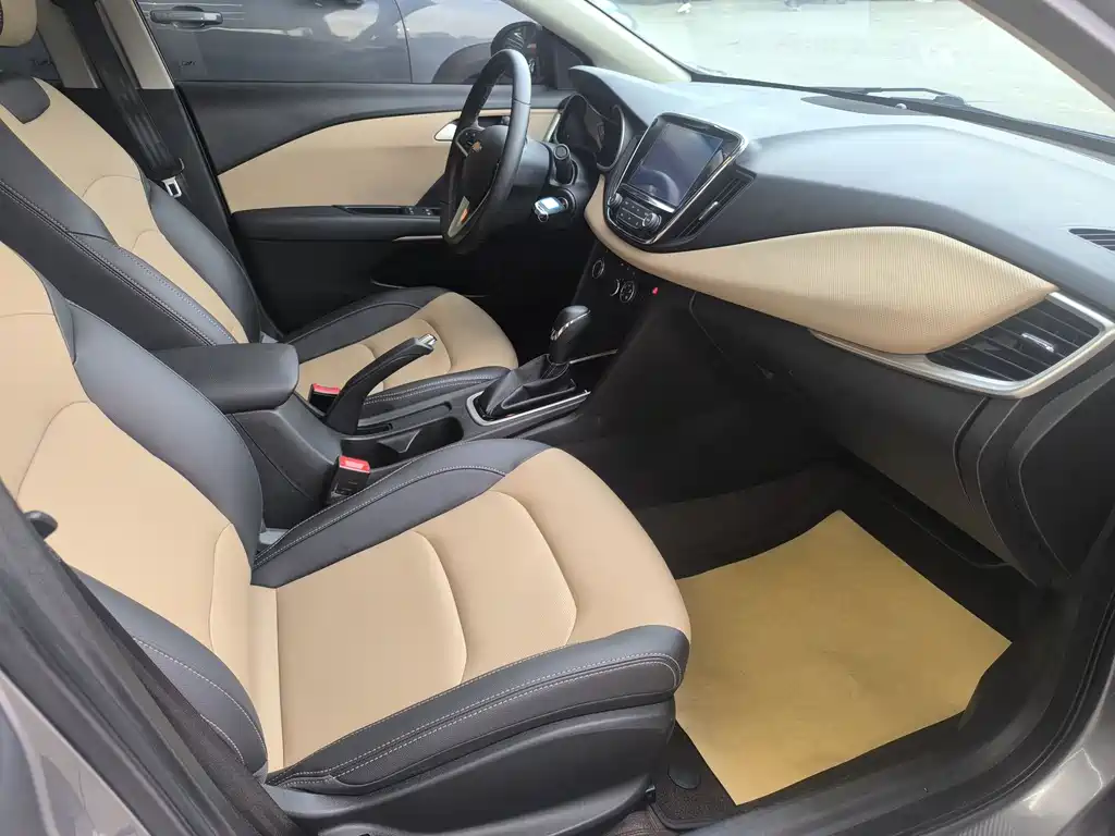 Cruze 2022 320 Automatic Sunroof Edition купить на сайте DeffCars
