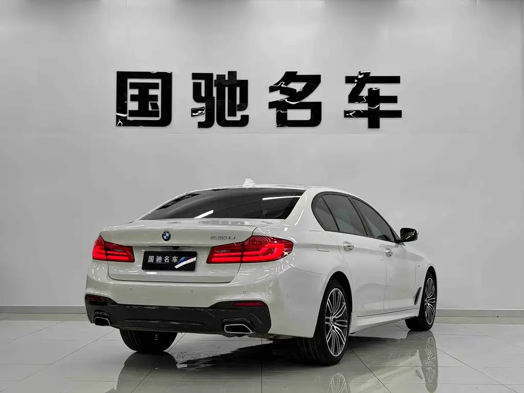 BMW 5 Series 2018 facelift 530Li leading M sports package купить на сайте DeffCars