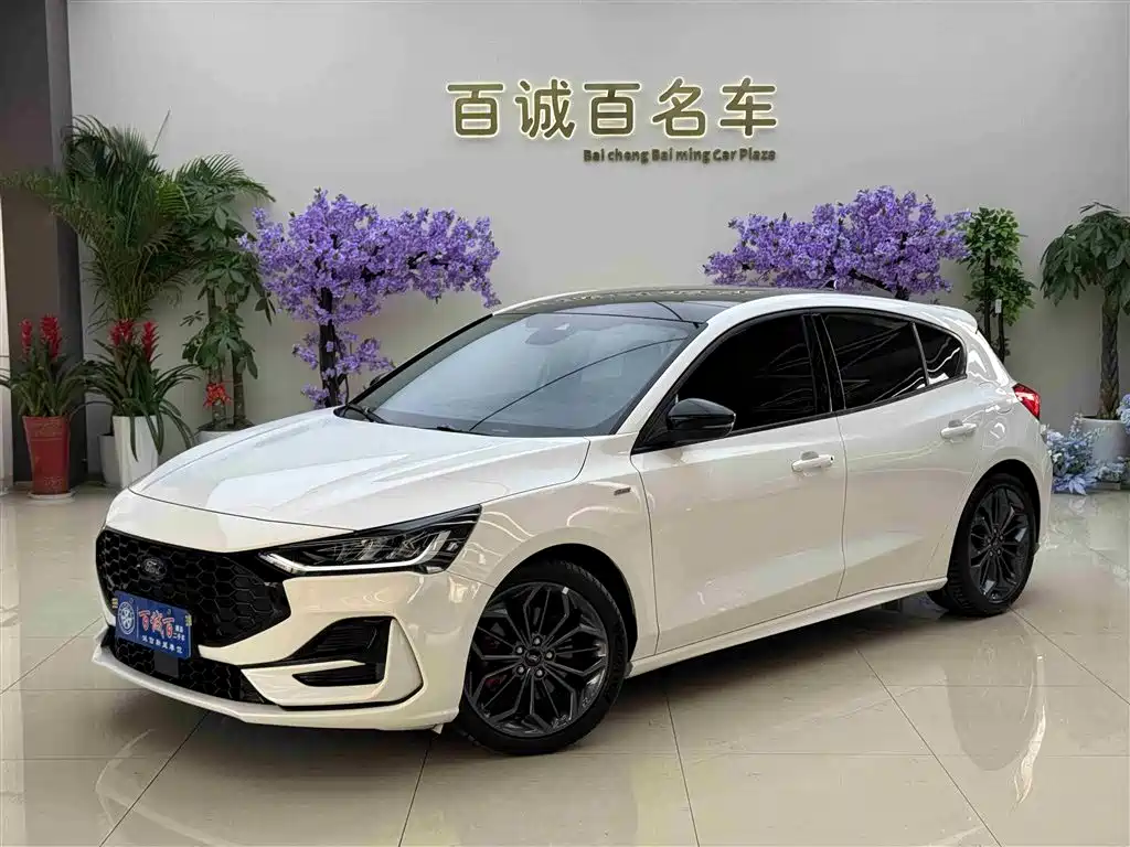 Focus 2022 Hatchback EcoBoost 180 Automatic ST Line купить на сайте DeffCars