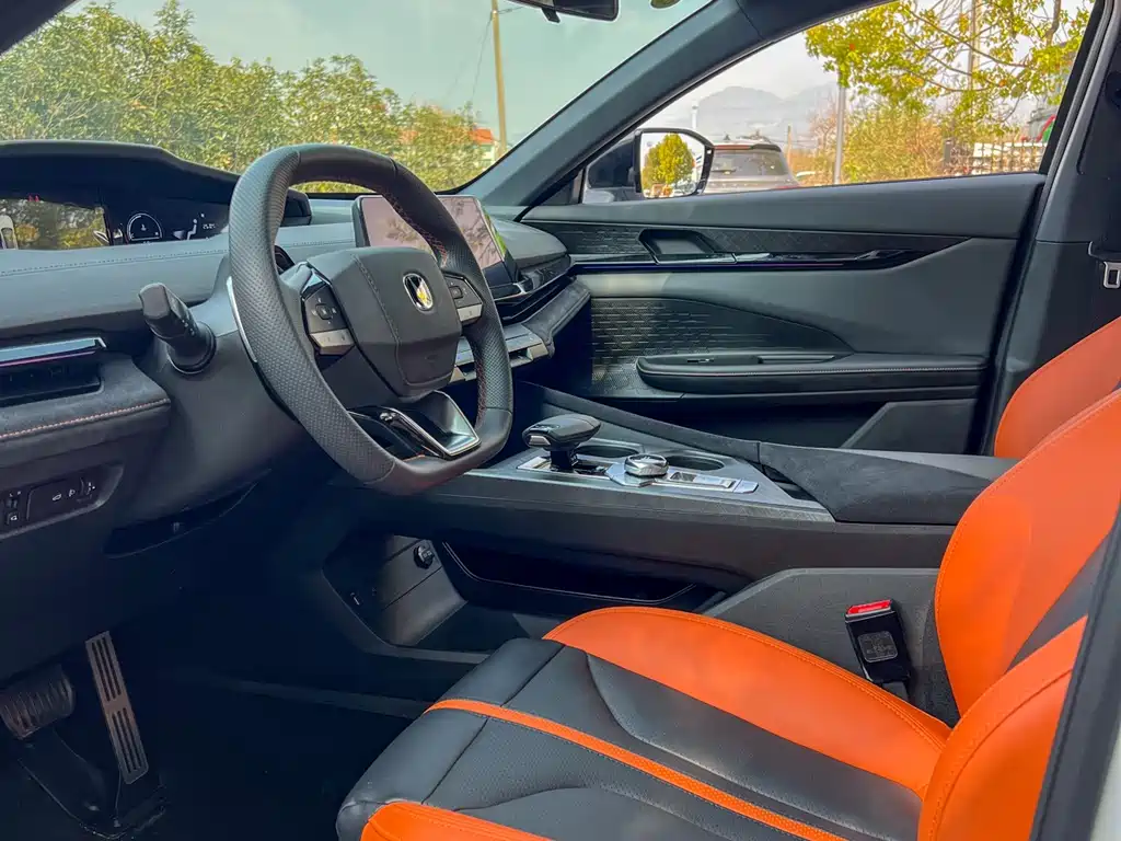 Changan UNI-V 2024 1.5T noble sports model купить на сайте DeffCars