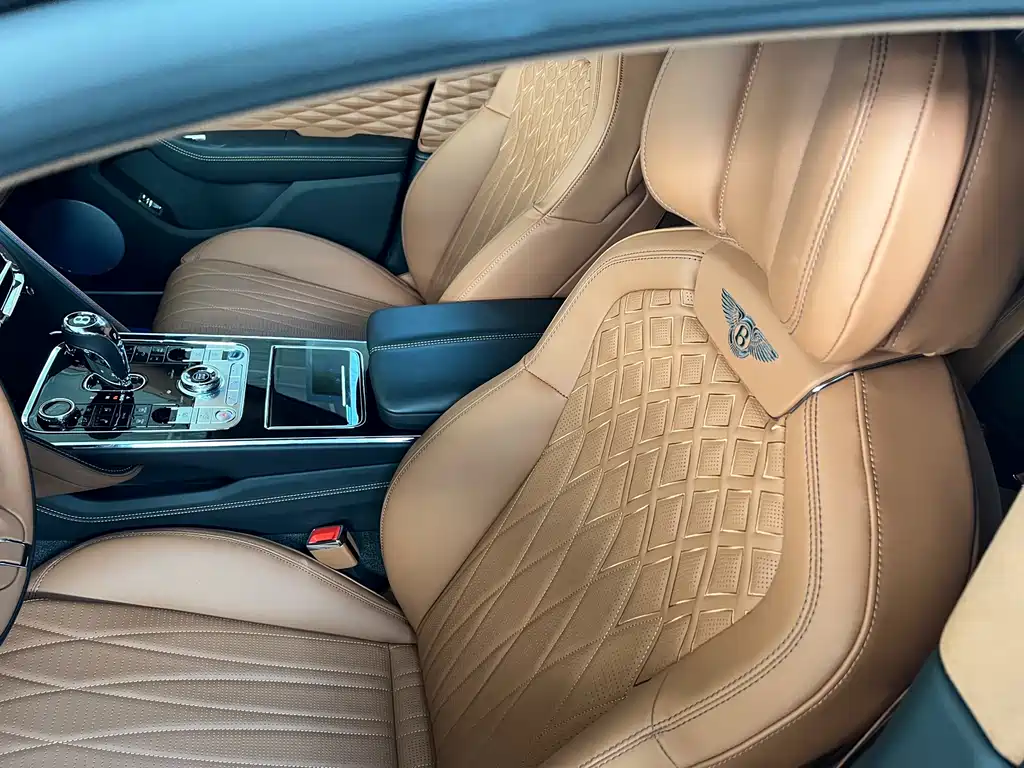 Flying Spur 2024 4.0T V8 S купить на сайте DeffCars