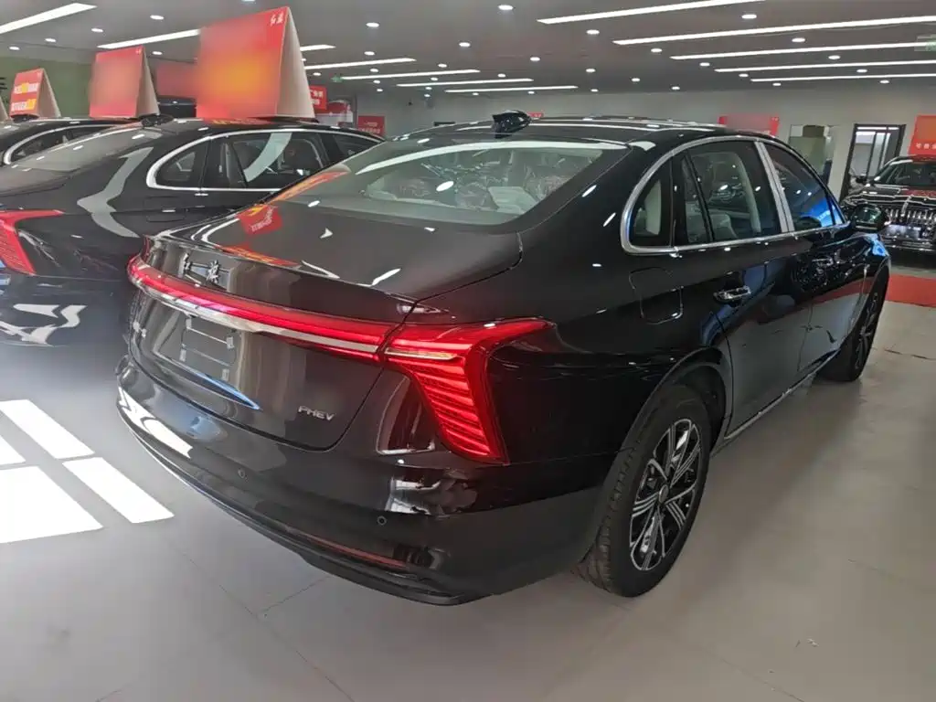 Hongqi H5 PHEV 2025 130 super hybrid version купить на сайте DeffCars