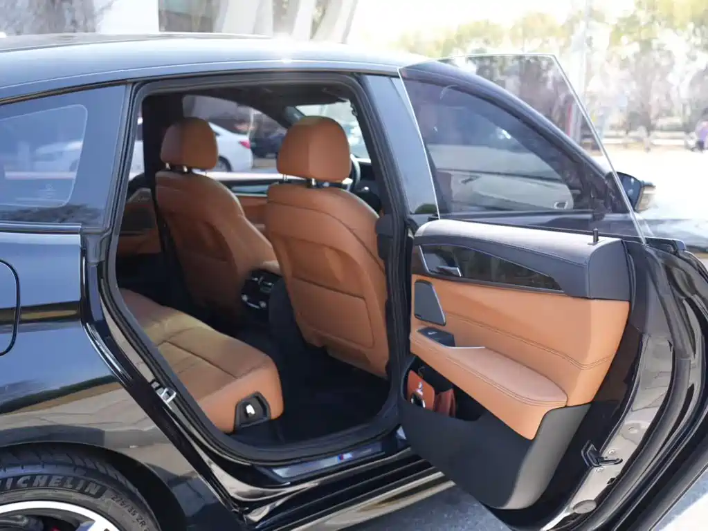 BMW 6 Series GT 2020 630i M Sports Package купить на сайте DeffCars