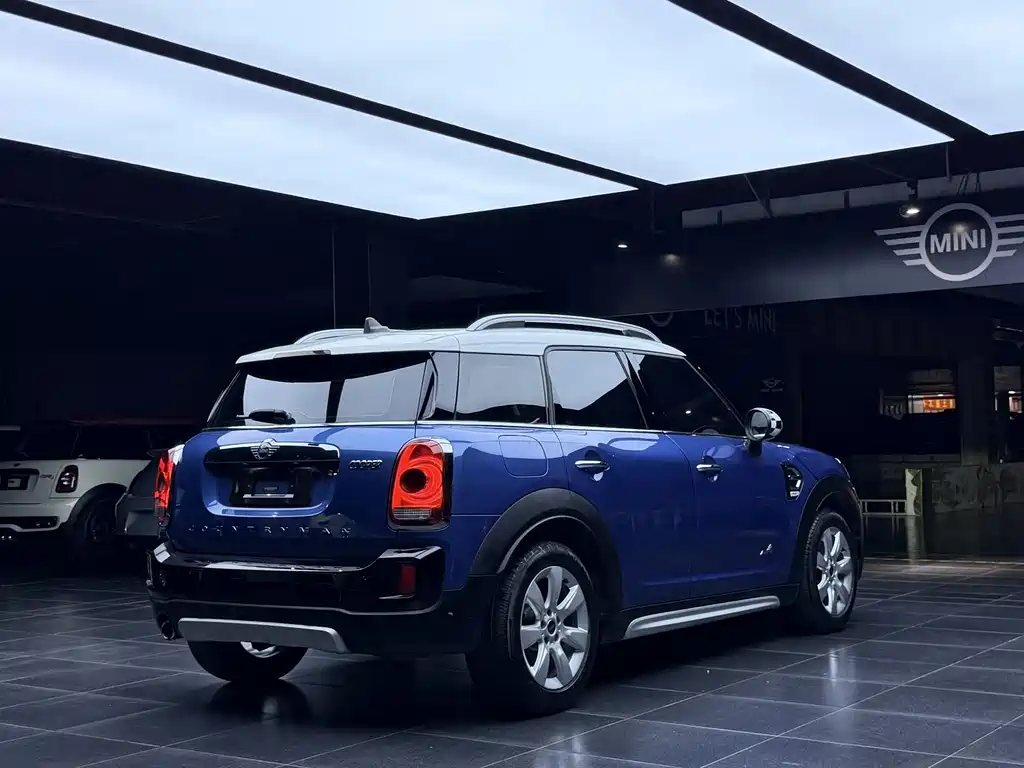 MINI COUNTRYMAN 2017 1.5T COOPER ALL4 Explorer купить на сайте DeffCars