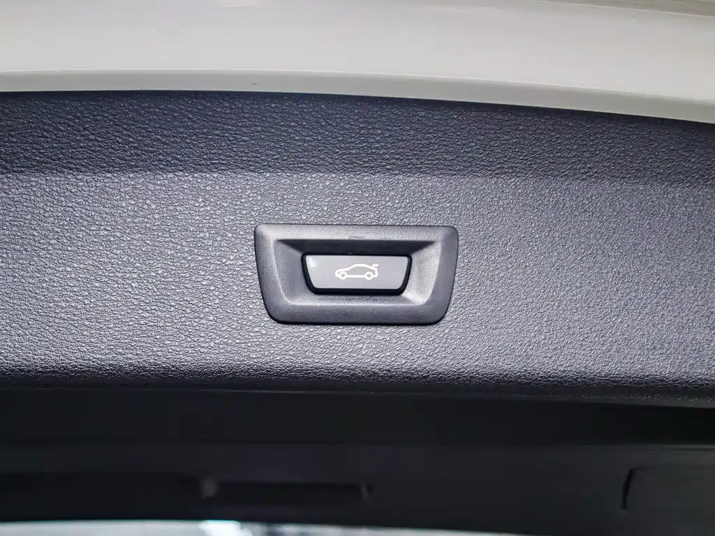 BMW X1 2022 sDrive20Li Fashion Model купить на сайте DeffCars
