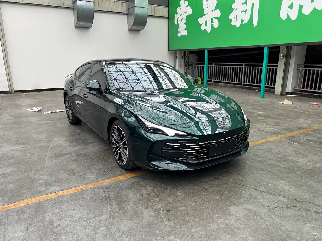 MG7 2023 2.0T Automatic Beauty Hunting Luxury Edition купить на сайте DeffCars