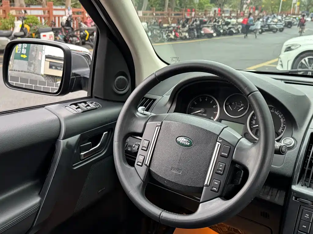Freelander 2 2013 2.0T Si4 HSE gasoline version купить на сайте DeffCars