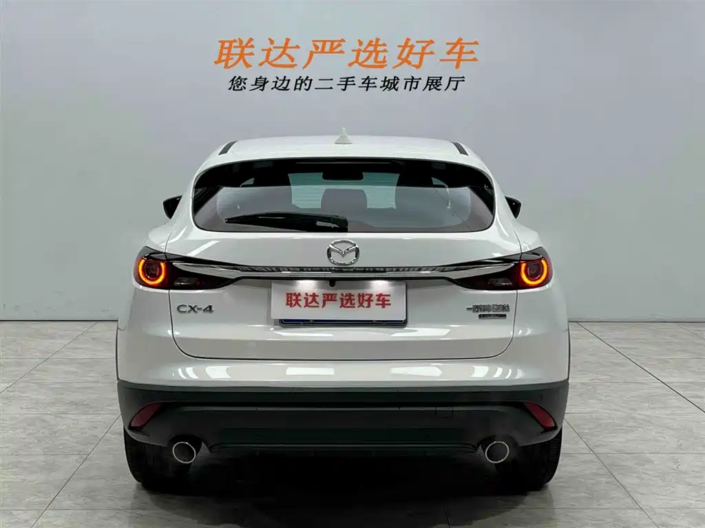 Mazda CX-4 2021 2.0L automatic two-wheel drive Blue Sky Vitality Edition купить на сайте DeffCars