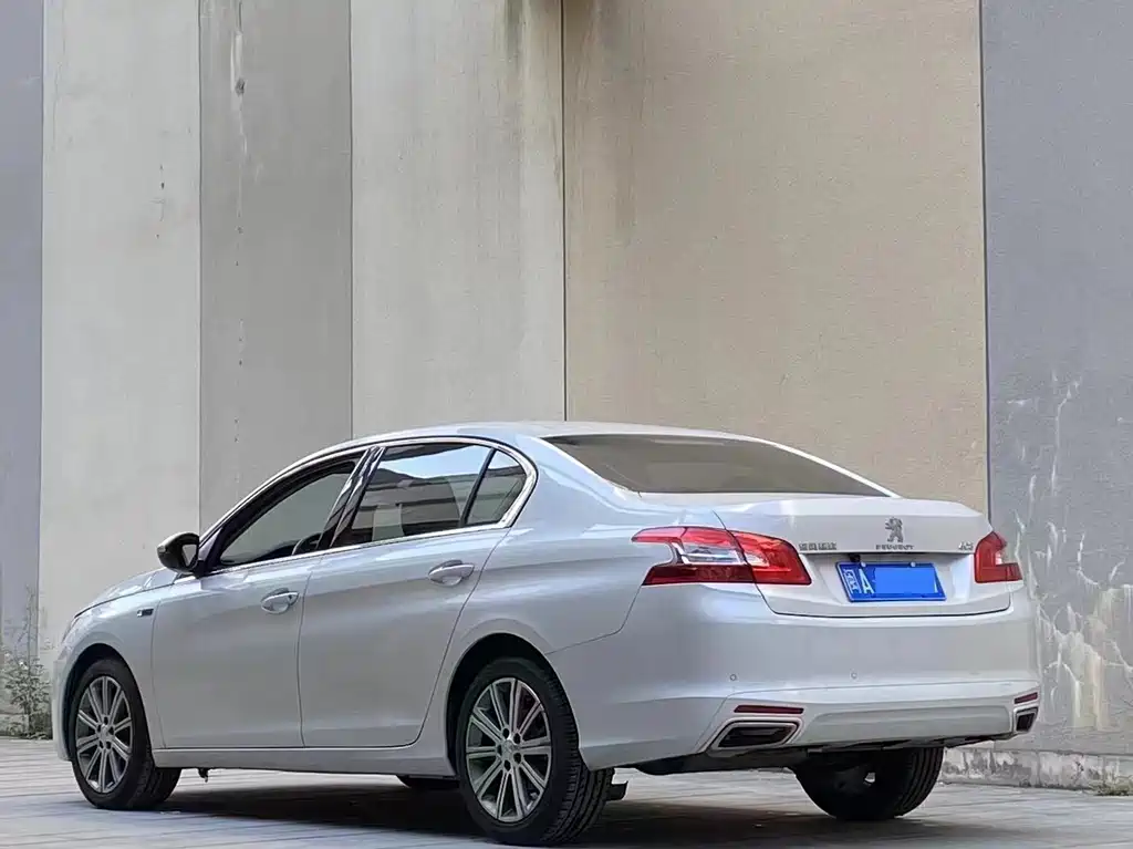 Peugeot 408 2016 1.6T automatic luxury version купить на сайте DeffCars