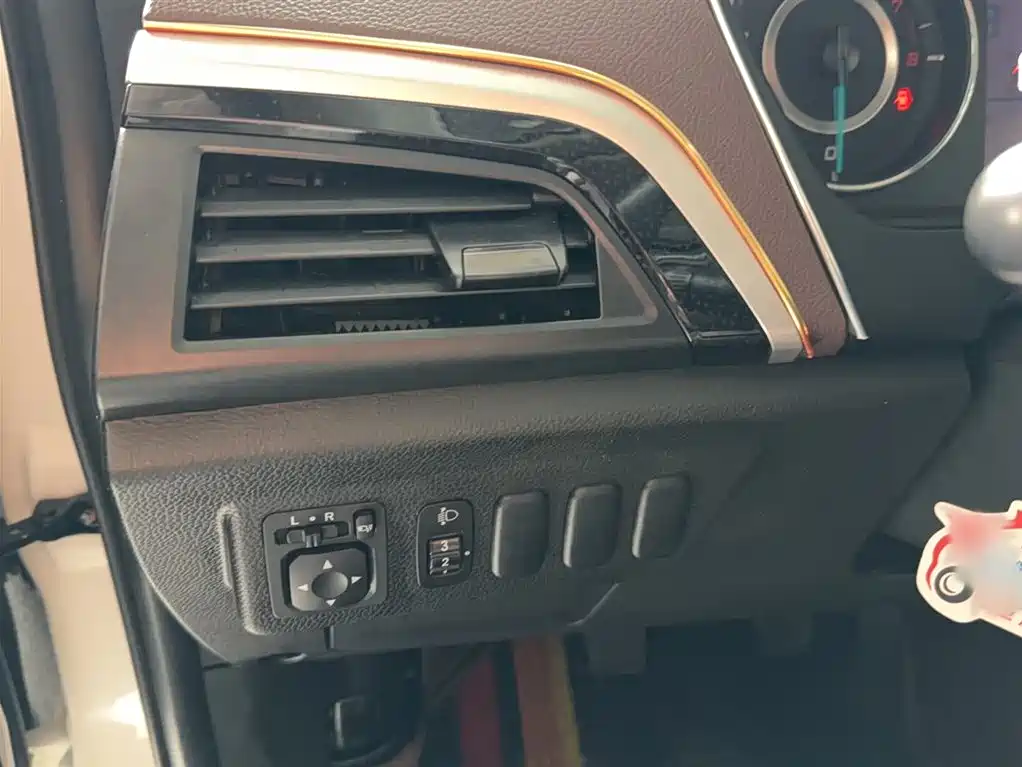 Southeast A5 Wing Dance 2019 1.5L Manual Premium Edition National V купить на сайте DeffCars