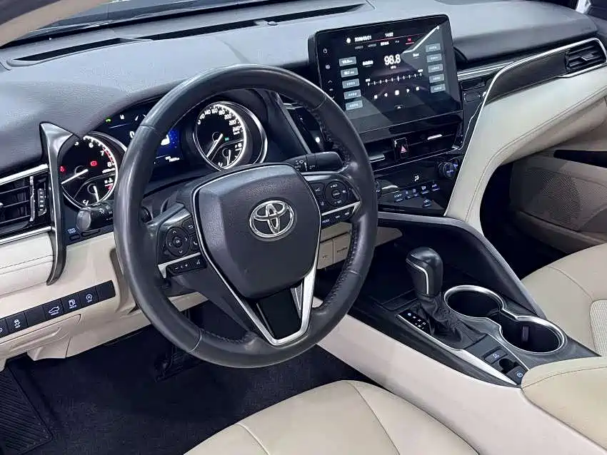 Camry 2021 2.0G Deluxe Edition купить на сайте DeffCars