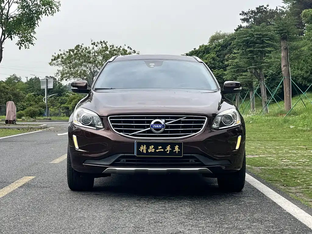 Volvo XC60 2016 T5 Smart Edition купить на сайте DeffCars