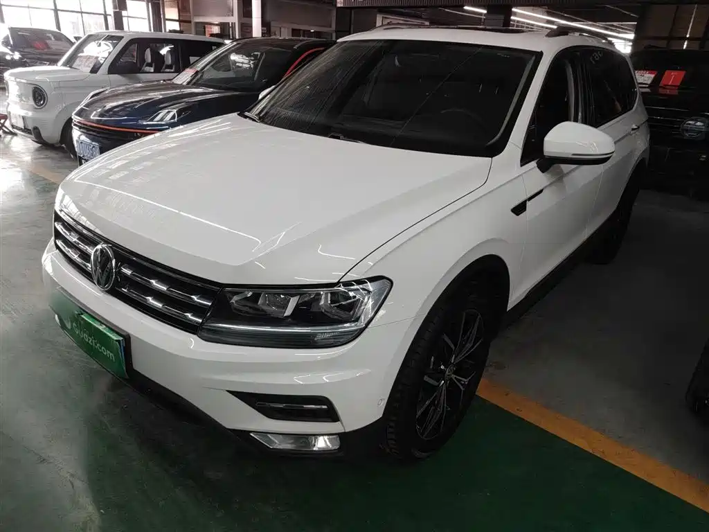 Tiguan L 2020 330TSI automatic two-wheel drive smart luxury version National VI купить на сайте DeffCars