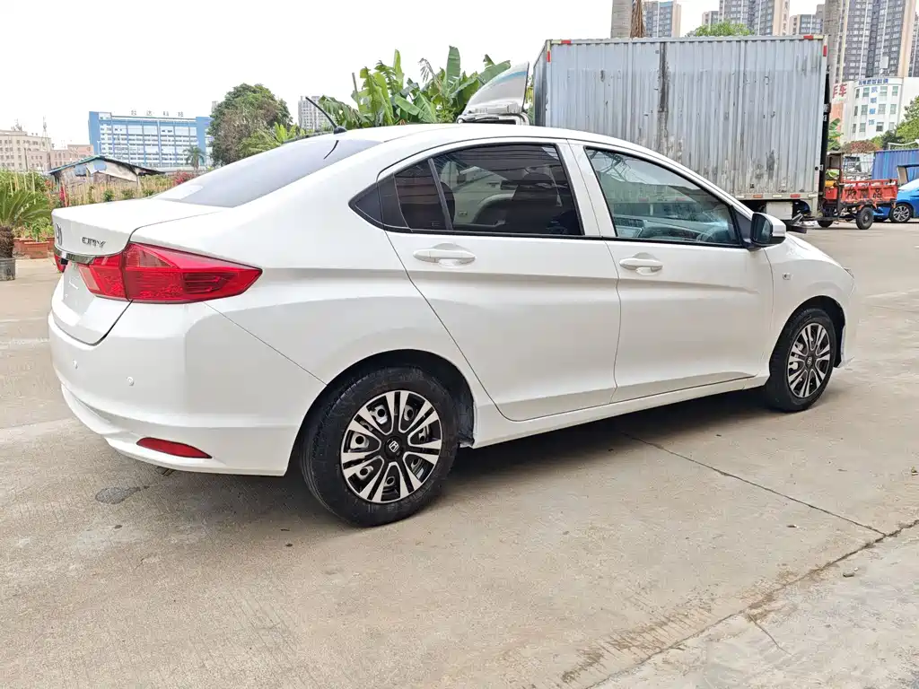 Fengfan 2019 1.5L CVT Comfort Edition купить на сайте DeffCars