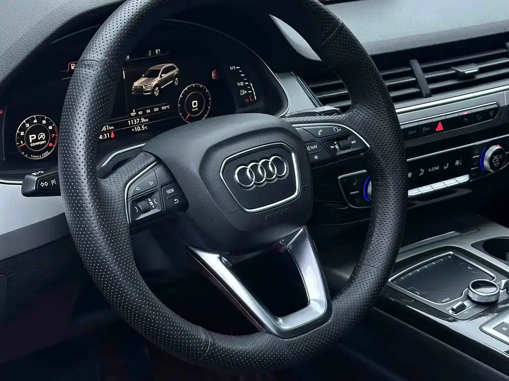 Audi Q7 2016 45 TFSI S line sports model купить на сайте DeffCars