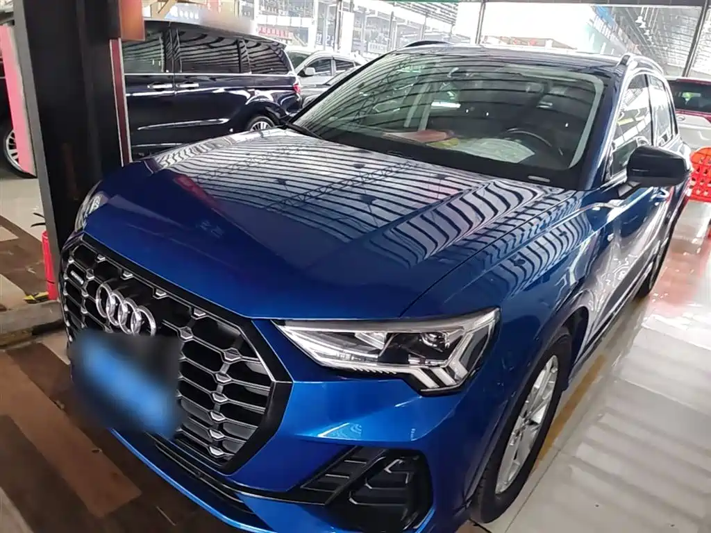 Audi Q3 2019 35 TFSI aggressive and dynamic купить на сайте DeffCars