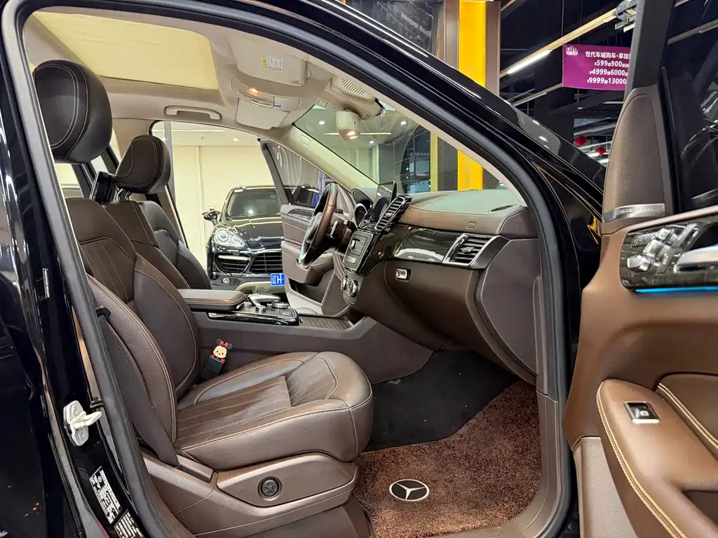 Mercedes-Benz GLS 2018 facelift GLS 400 4MATIC luxury model купить на сайте DeffCars