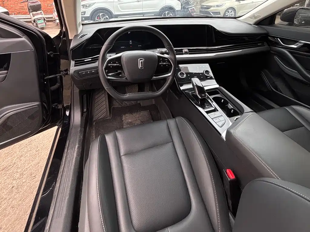 Pentium B70 2024 Dragon Edition 1.5T Leading Model купить на сайте DeffCars