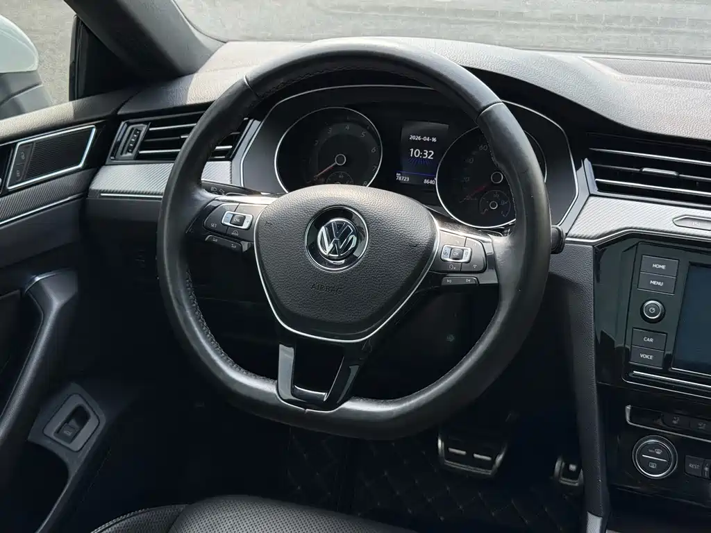 FAW-Volkswagen CC 2019 330TSI Charming Edition National VI купить на сайте DeffCars
