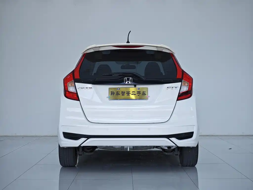 Fit 2018 1.5L CVT Comfort Edition купить на сайте DeffCars