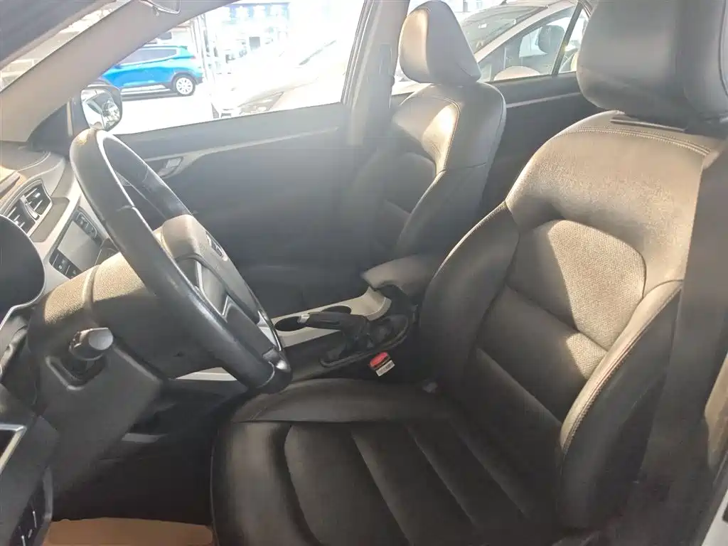 Yuanjing 2018 1.5L Manual Happiness Edition купить на сайте DeffCars
