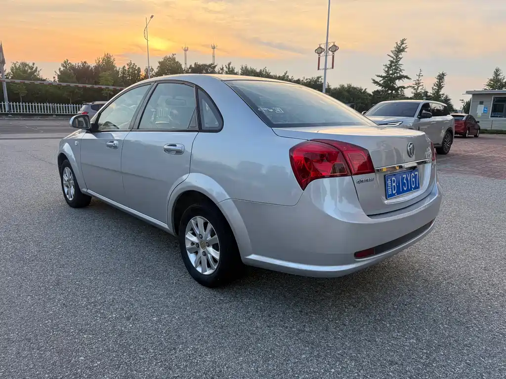 Excelle 2015 1.5L Automatic Classic купить на сайте DeffCars