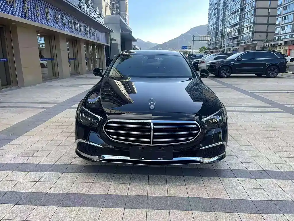 Mercedes-Benz E-Class 2023 E 300 L Luxury Model купить на сайте DeffCars