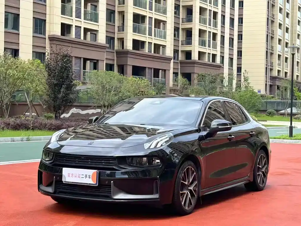 Lynk & Co 03 2021 2.0TD Automatic Pro купить на сайте DeffCars