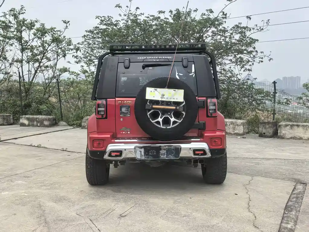 Beijing Off-Road BJ40 2018 PLUS 2.3T automatic four-wheel drive flagship version National V купить на сайте DeffCars