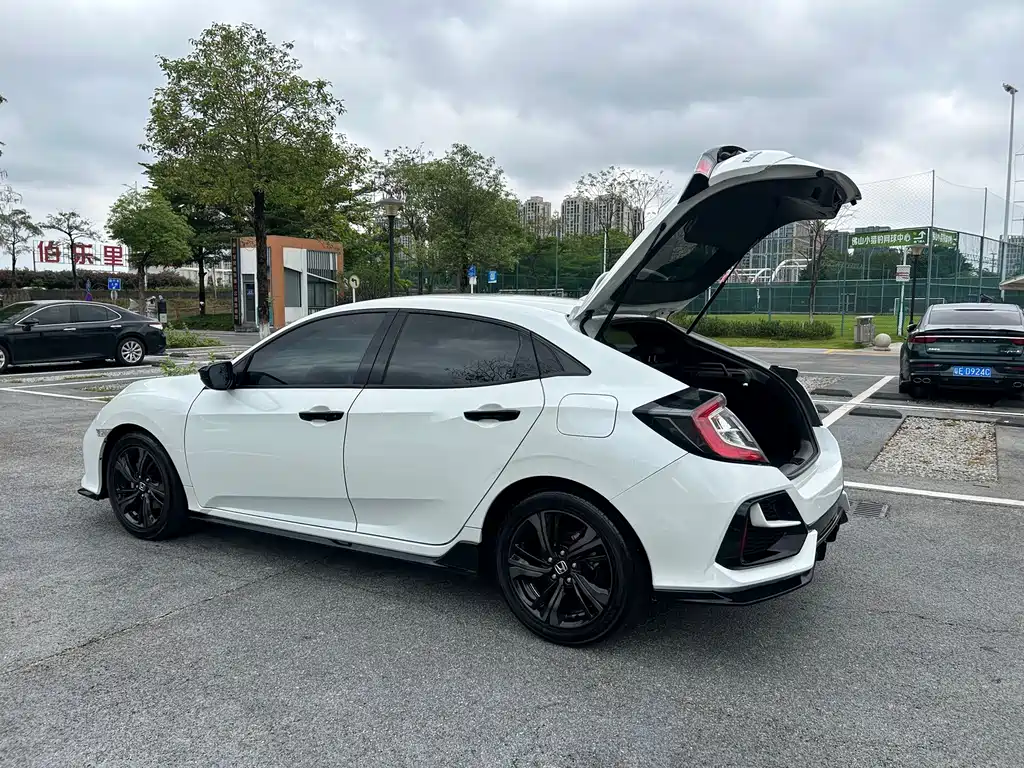 Civic 2021 HATCHBACK 220TURBO CVT cool control купить на сайте DeffCars
