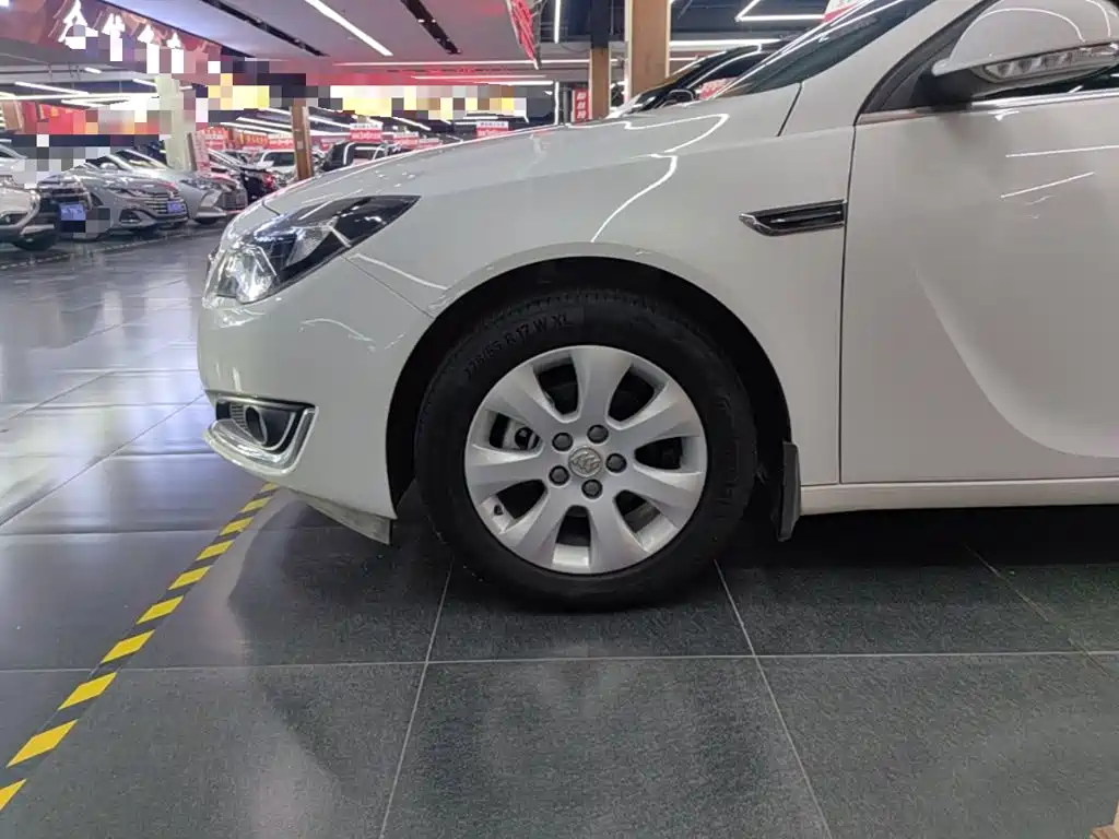 Regal 2015 2.0L Leading Fashion Edition купить на сайте DeffCars