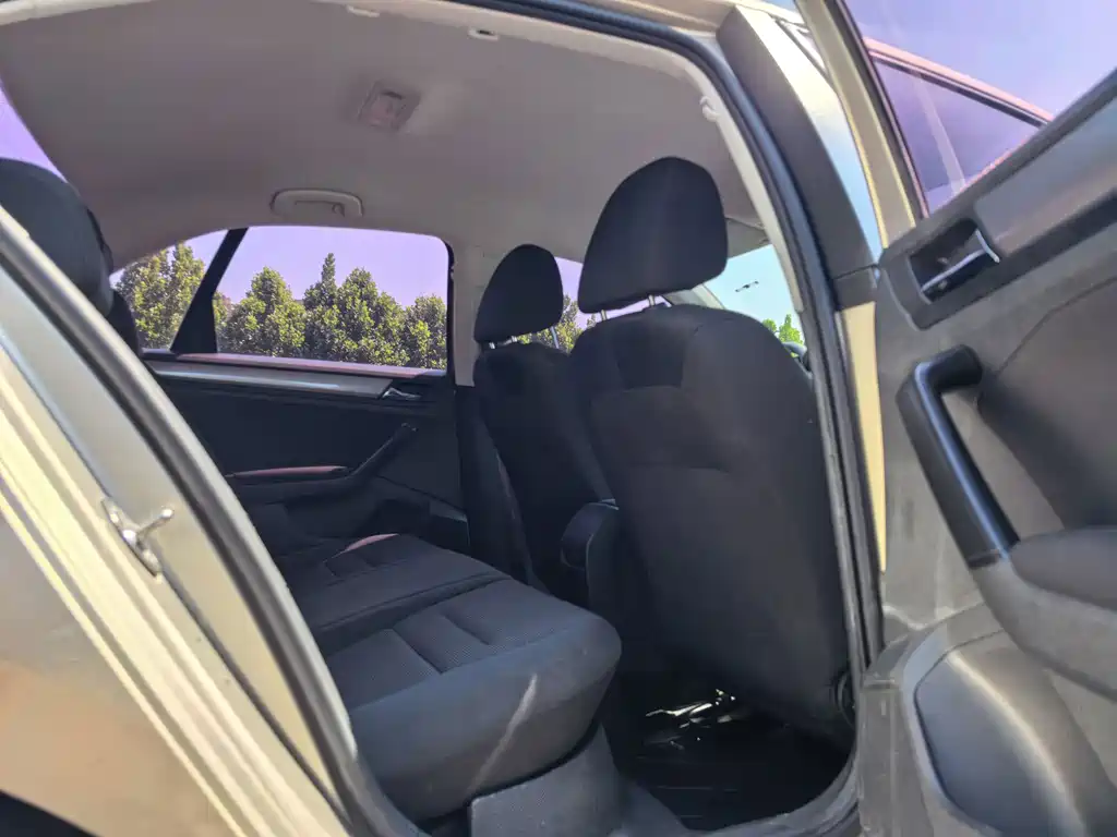 Bora 2018 1.5L automatic fashion model купить на сайте DeffCars