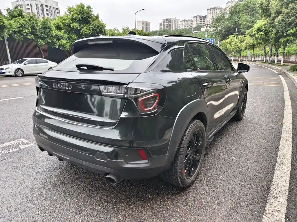 Lynk & Co 02 2018 1.5T DCT two-wheel drive flash version National V купить на сайте DeffCars