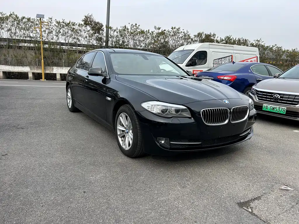 BMW 5 Series 2011 523Li Leading Model купить на сайте DeffCars
