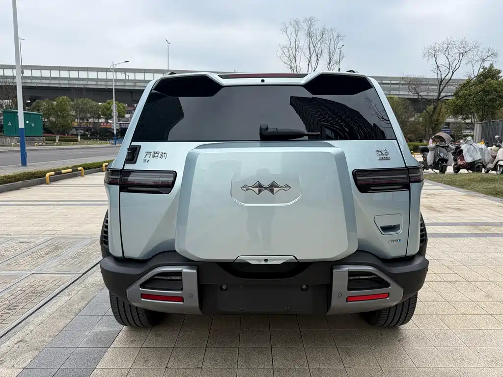 Titanium 3 2025 501KM four-wheel drive Ultra version купить на сайте DeffCars