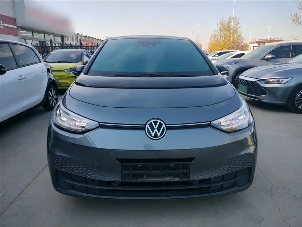 Volkswagen ID.3 2023 upgraded model pure smart version купить на сайте DeffCars