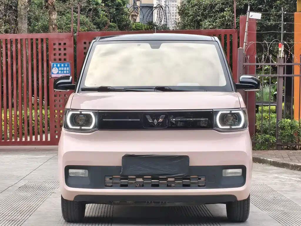 Hongguang MINIEV 2022 Yuexiang model lithium iron phosphate купить на сайте DeffCars
