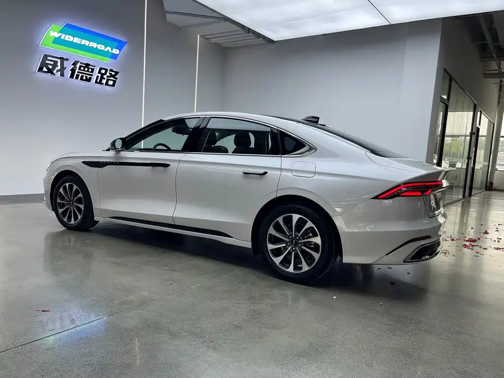 Lincoln Z 2025 2.0T Premium купить на сайте DeffCars