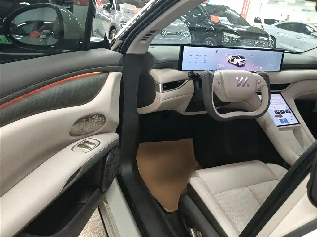Zhiji LS6 2025 Smart Lizard Driving Edition купить на сайте DeffCars
