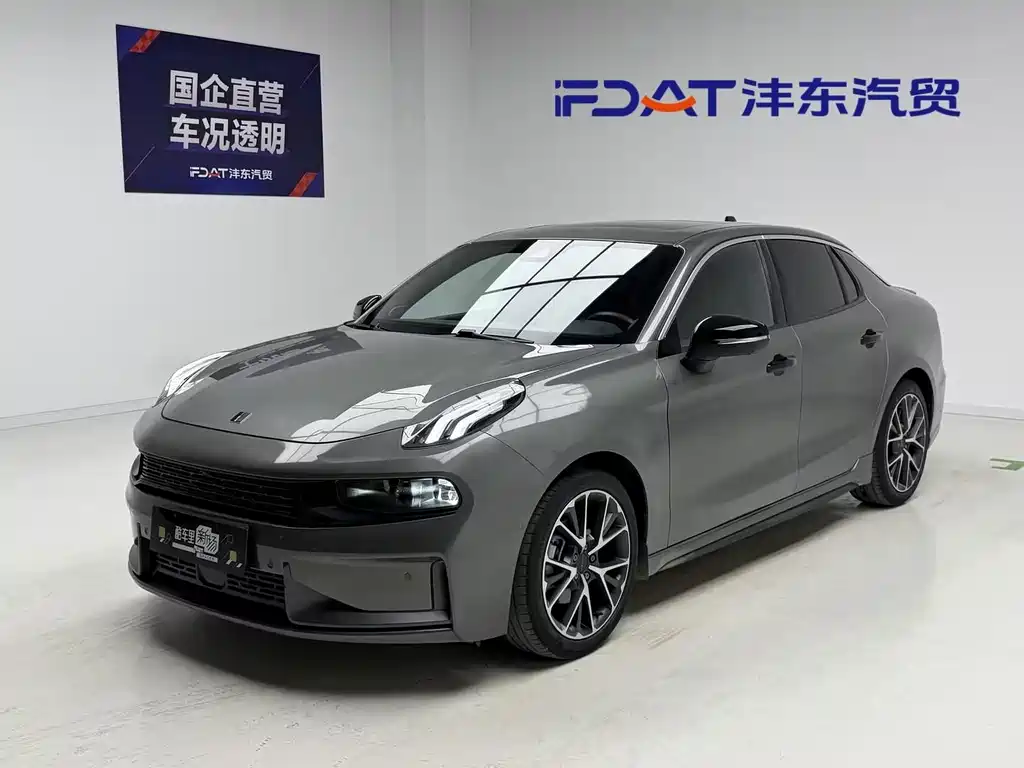 Lynk & Co 03 2022 1.5TD DCT Pro купить на сайте DeffCars