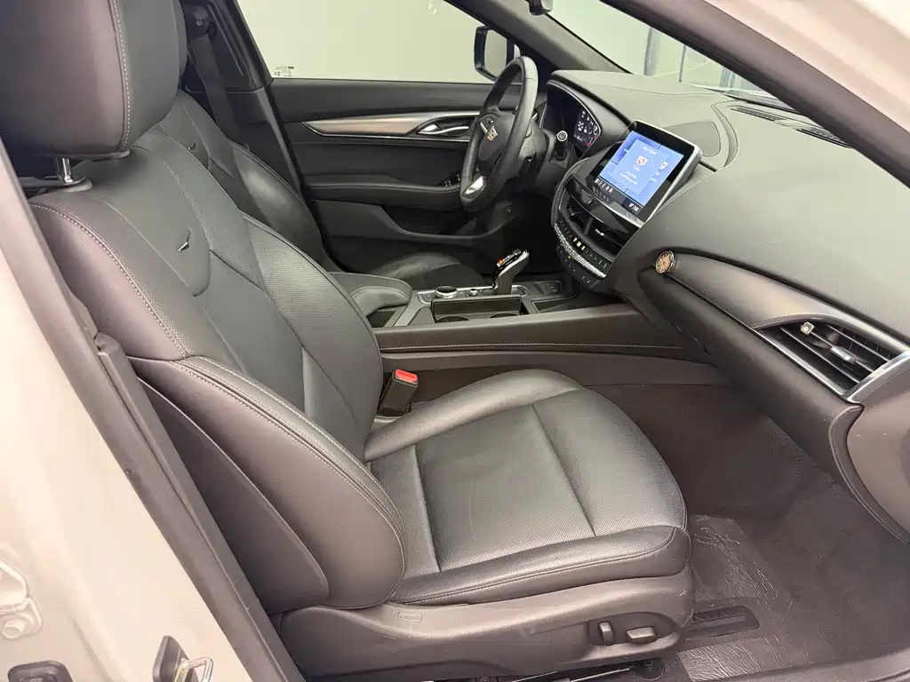 Cadillac CT5 2023 28T luxury model (standard version) купить на сайте DeffCars