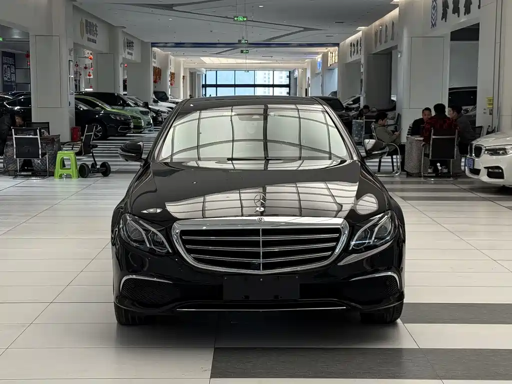 Mercedes-Benz E-Class 2016 E 300 L Sporty and Stylish купить на сайте DeffCars
