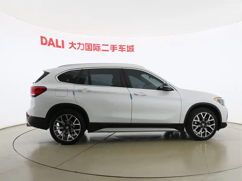 BMW X1 2022 xDrive25Li Exclusive Model купить на сайте DeffCars