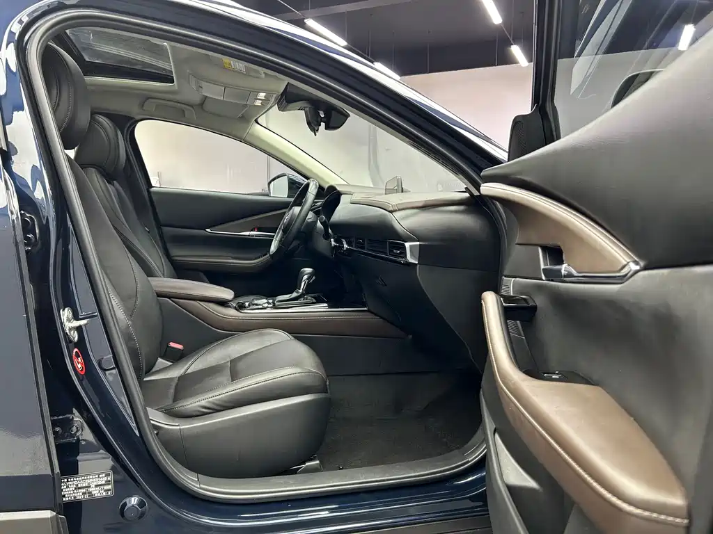 Mazda CX-30 2021 2.0L automatic Jiayue type купить на сайте DeffCars